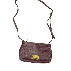MARC BY MARC JACOBS Elegant Burgundy Leather Crossbody Bag